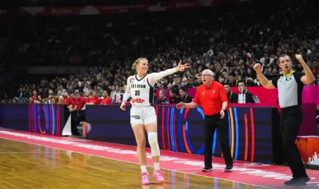 B体育-媒体人：比利时女篮进攻流畅是建立在球员的基本功足够扎实