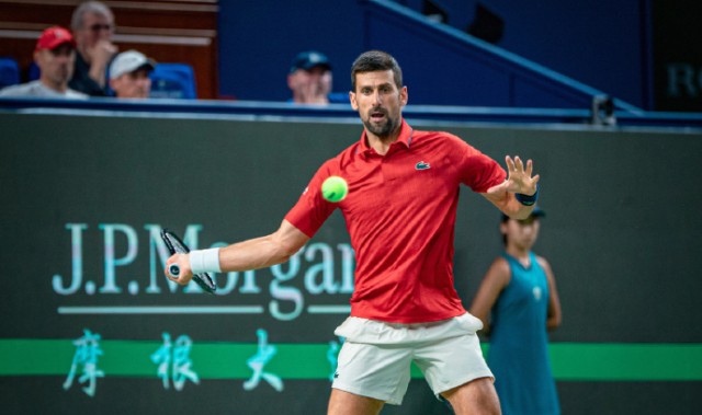 ATP上海大师赛：德约科维奇2-0博格斯，第十次晋级赛会四强