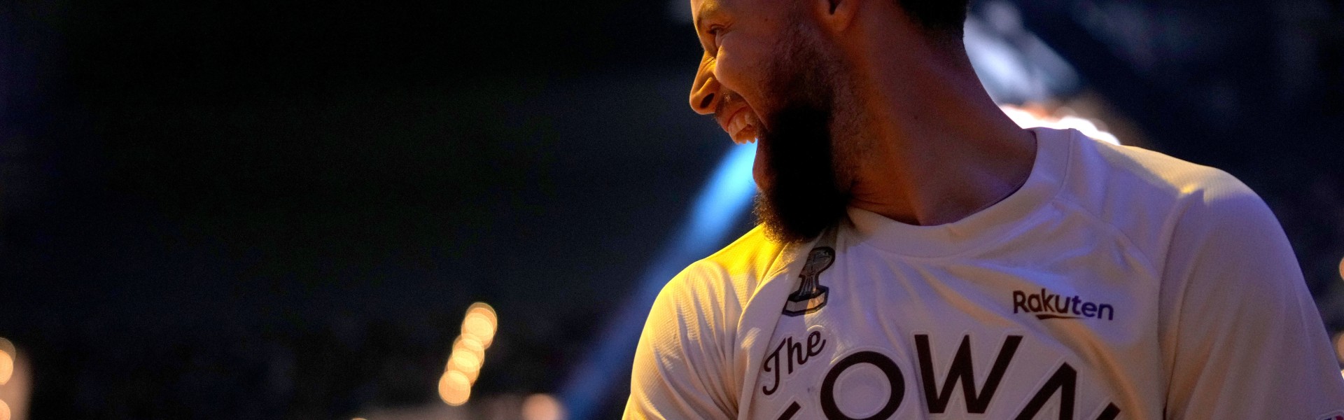 球鞋自由球员！麦迪：库里不需要依靠别的品牌 他自己就是品牌