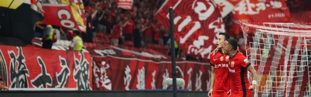 【中超】刘若钒两球一助唐淼凌空斩 海港4比2胜玉昆