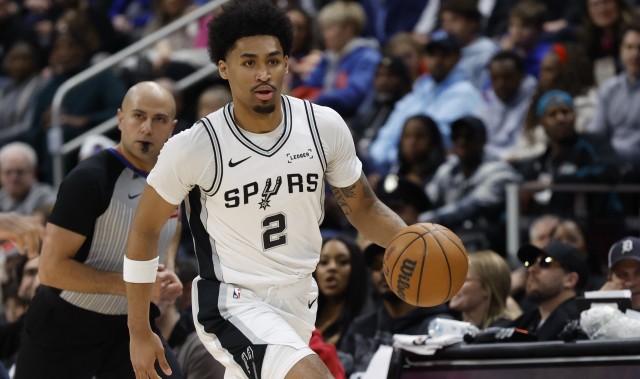 B体育APP-迪伦·哈珀：客场能体验不同城市很酷 但这种5连客后我只想回家