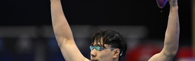 B体育官网-世锦赛Day4：覃海洋问鼎50蛙 男女4X100混中国摘金