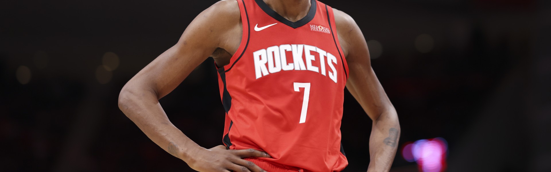 B体育APP-比克斯塔夫：我们对杜兰特束手无策 火箭频频命中&amp;我们打不出反击